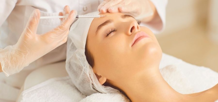 Usuwanie zmarszczek przy zastosowaniu botoksu w Gdyni - Derm Estetyka
